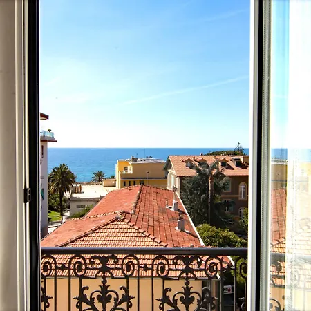 מלון Hotel Belsoggiorno 3*